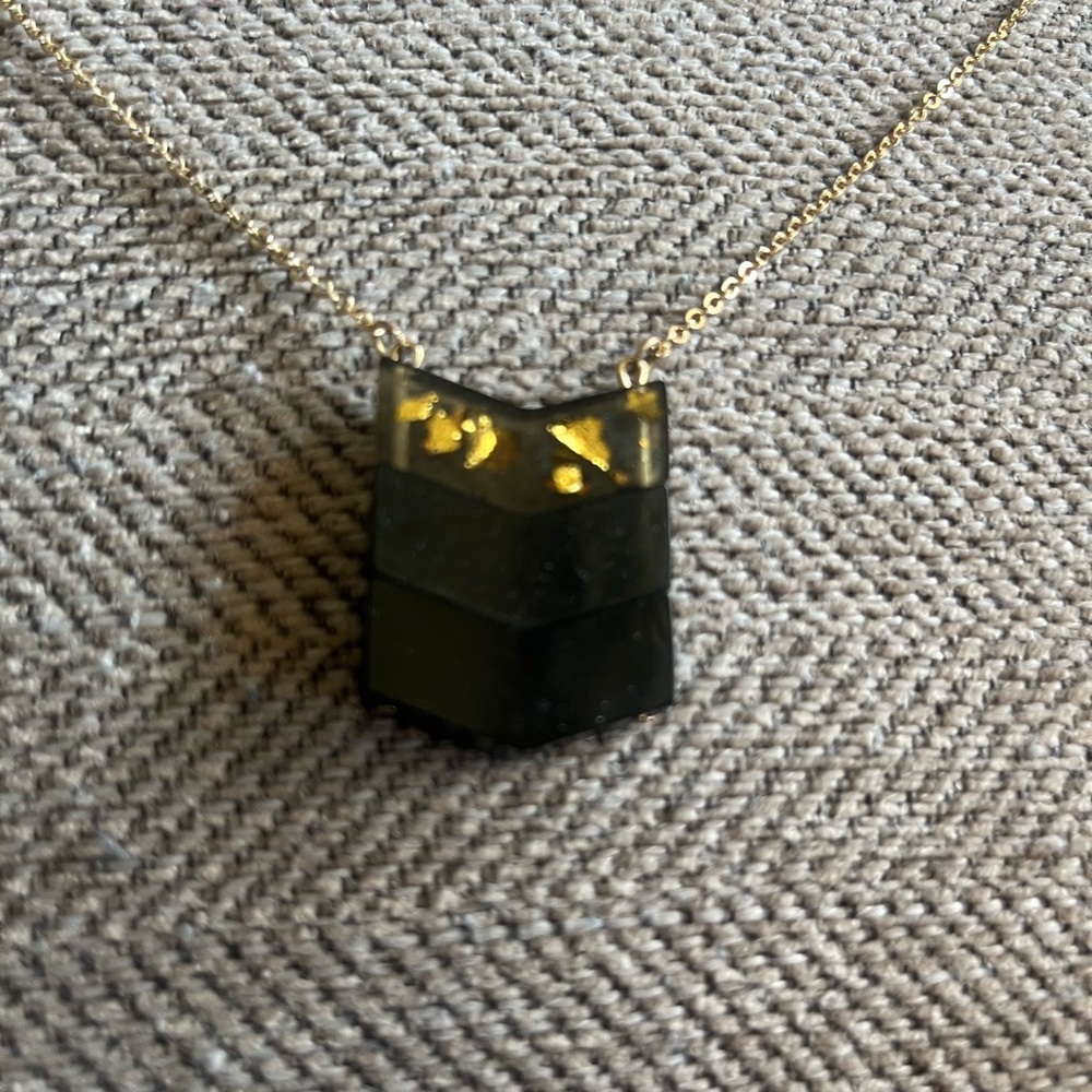 Unique Amber Colored, Gold & Black Chevron Shaped Pendant Necklace